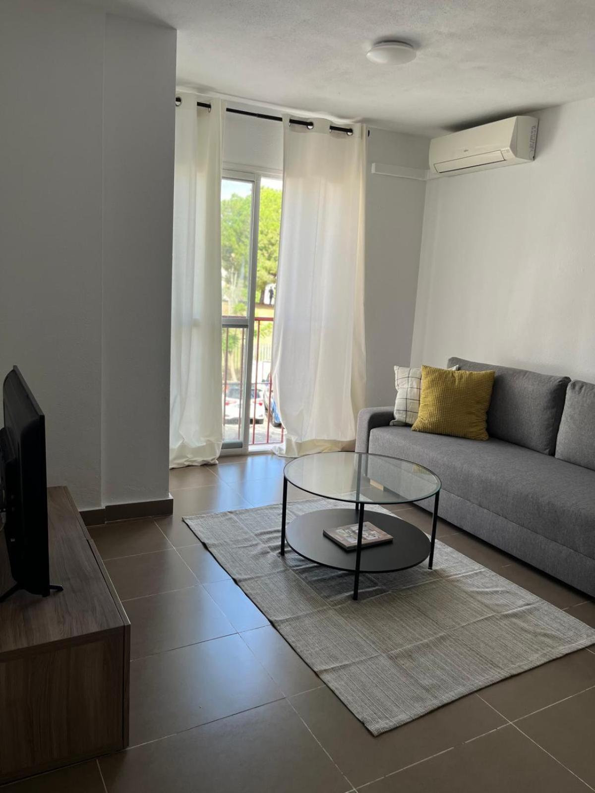 Malaga Prime Location - Stylish Apartment With Free Wifi, Free Parking, Steps From The Historic Center 外观 照片